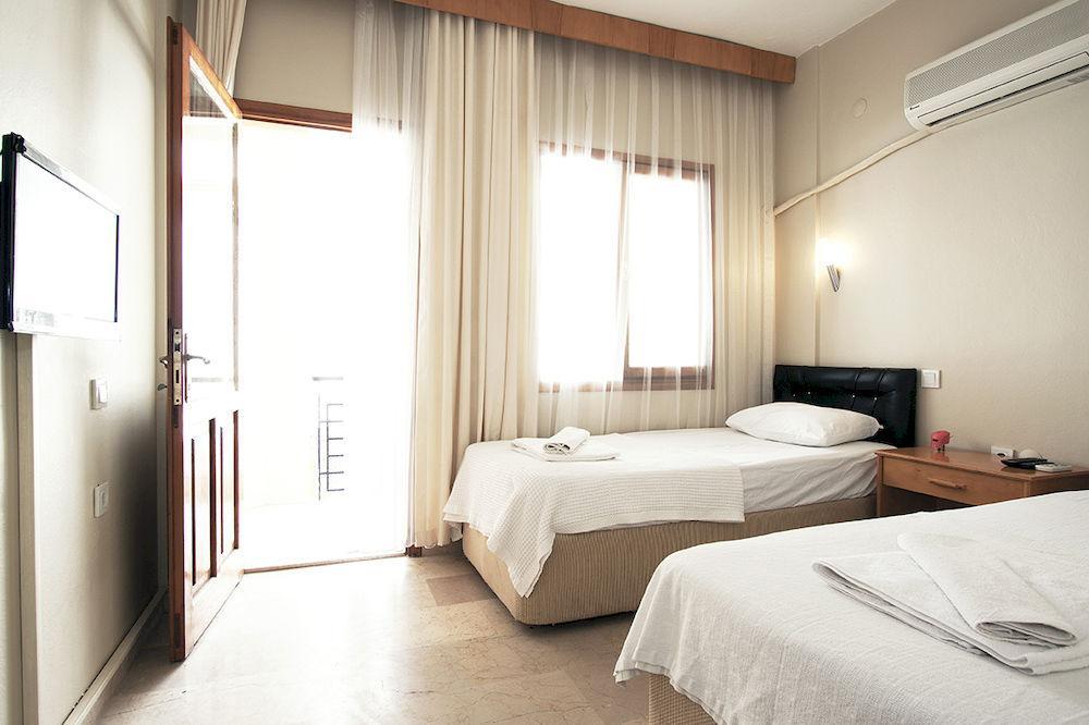 Koz Eren Otel Çeşme Zewnętrze zdjęcie