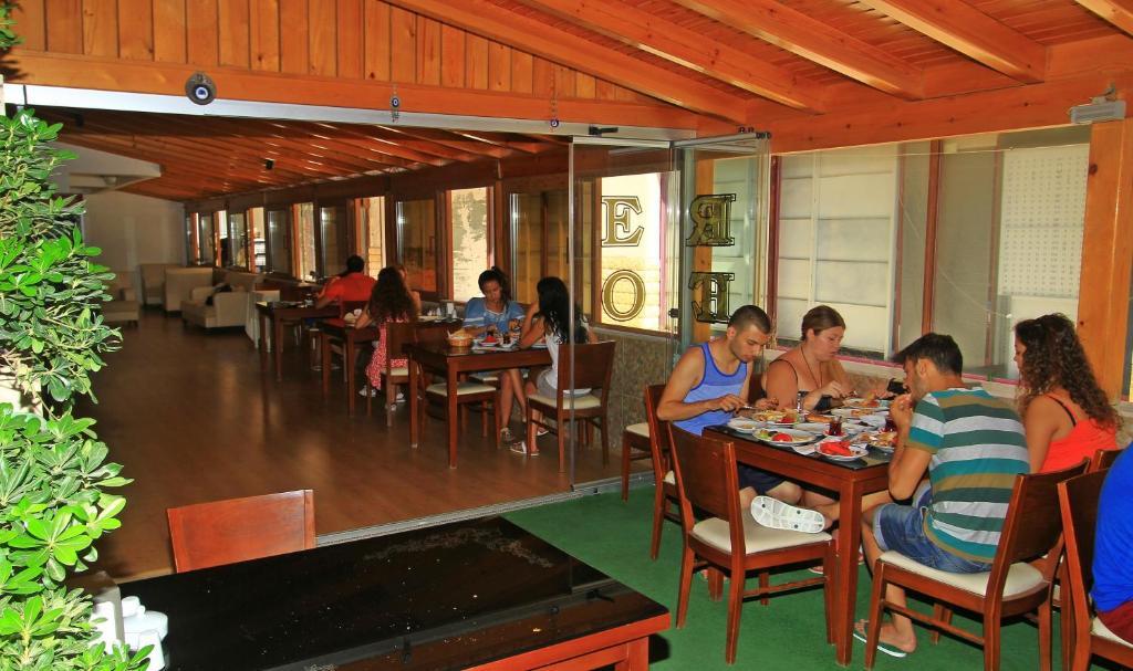 Koz Eren Otel Çeşme Zewnętrze zdjęcie